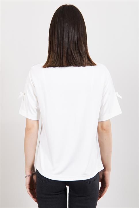 Ekru Fiyonk Detaylı T Shirt