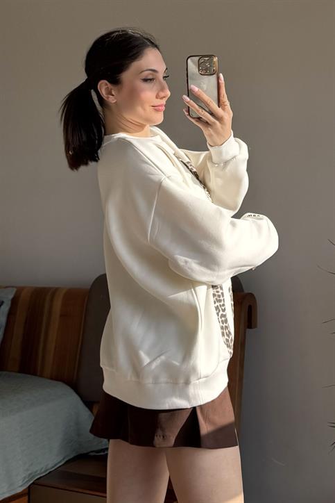 Ekru Leopar Baskılı Sweatshirt