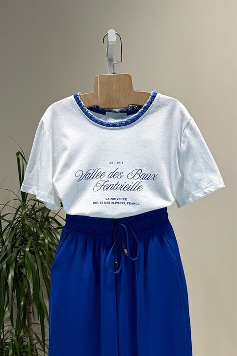 Ekru Mavi Biye Detaylı Baskılı T Shirt