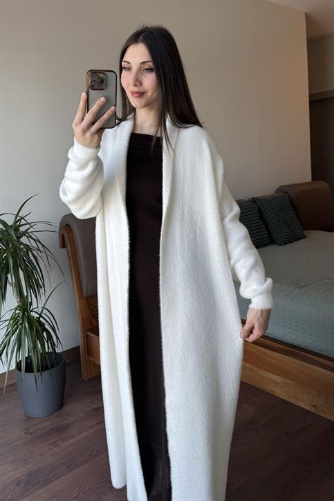 Ekru Maxi Boy Yumoş Hırka