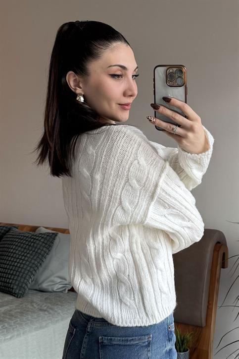 Ekru Olivia Saç Örgülü Triko Kazak