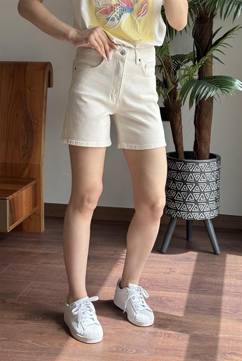 Ekru Şehir Boy Denim Şort