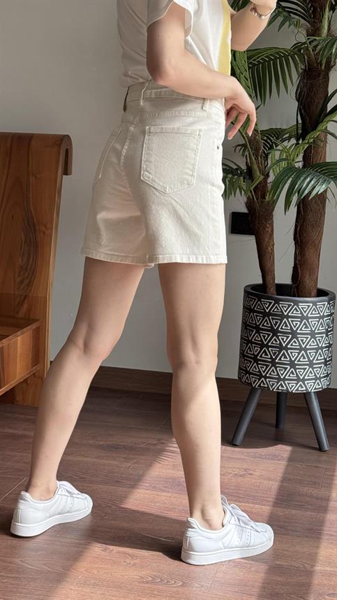 Ekru Şehir Boy Denim Şort