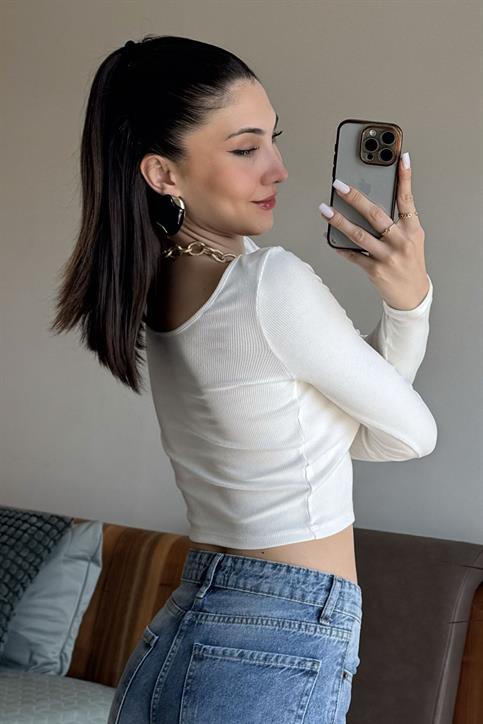 Ekru Soft Touch Havuz Yaka Kaşkorse Uzunkollu Crop Body