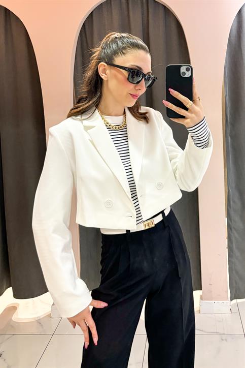 Ekru Tek Düğmeli Crop Ceket