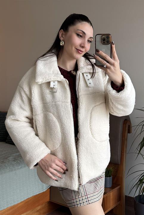 Ekru Yakası Toka Detaylı Teddy Biker Mont