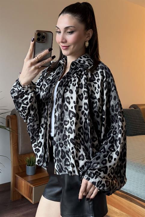Gri Leopar Desenli Yarasa Kol Saten Ceket