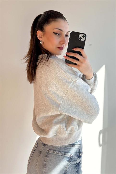 Gri Versailles Yarım Fermuarlı Crop Sweatshirt