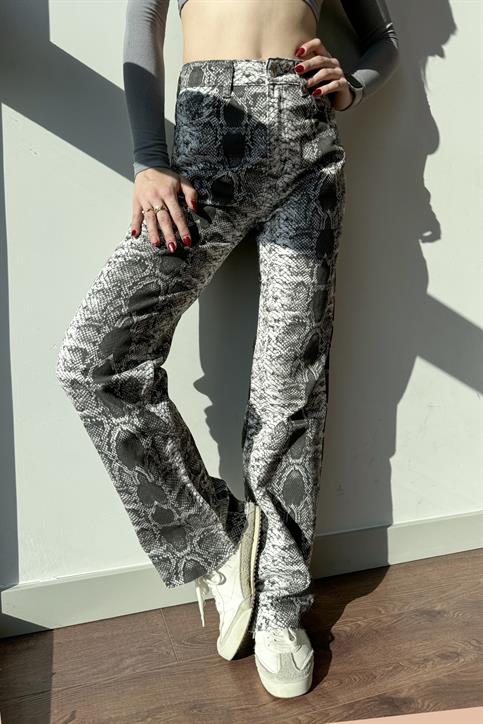 Gri Yılan Desenli Straight Jean