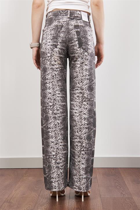 Gri Yılan Desenli Straight Jean