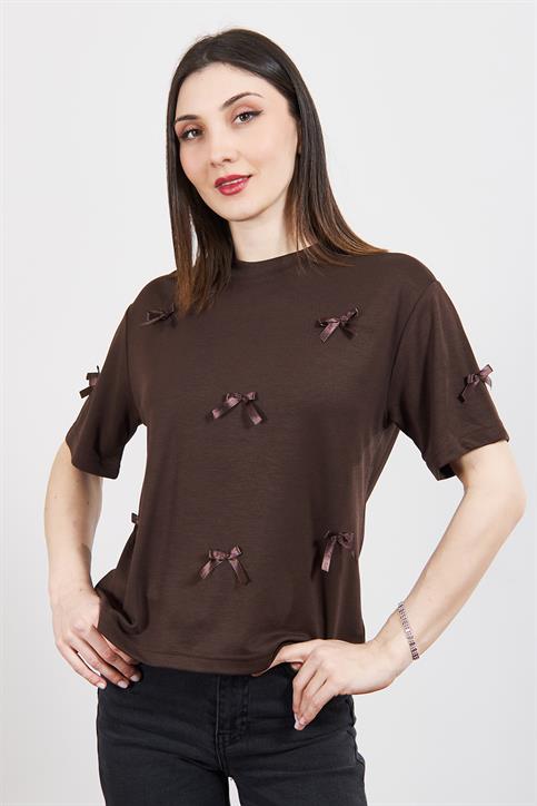 Kahverengi Fiyonk Detaylı T Shirt