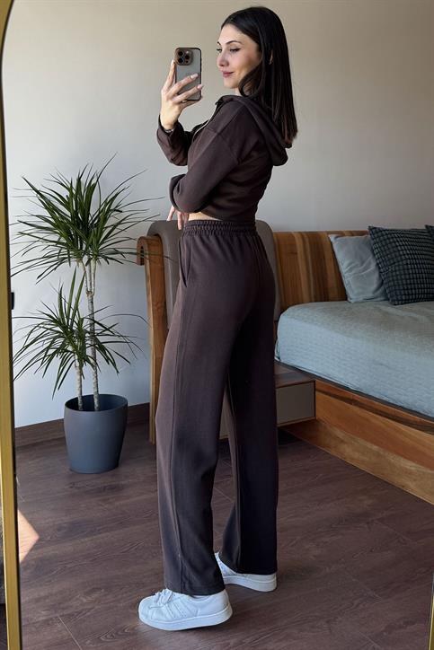 Kahverengi Kapüşon Detaylı Crop Ceketli Takım
