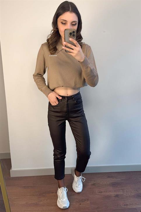 Kahverengi Paçası Kesik Mumlu Boyfit Jean
