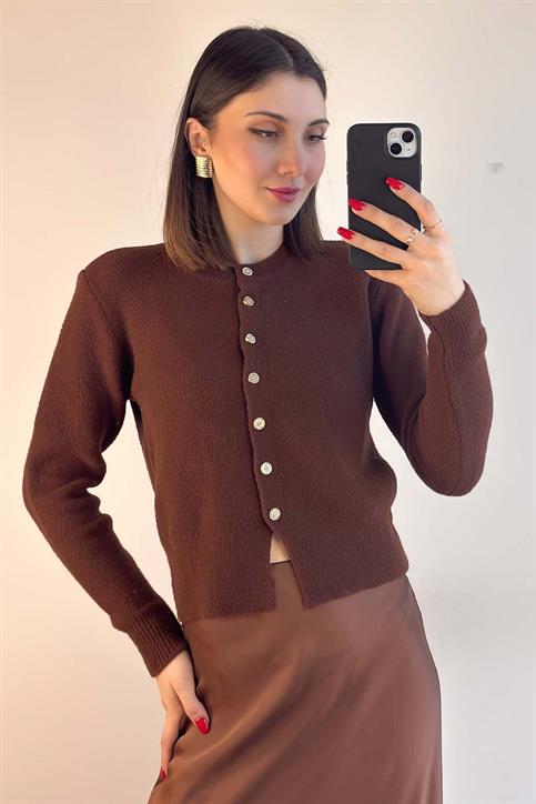 Kahverengi Taş Düğmeli Soft Hırka