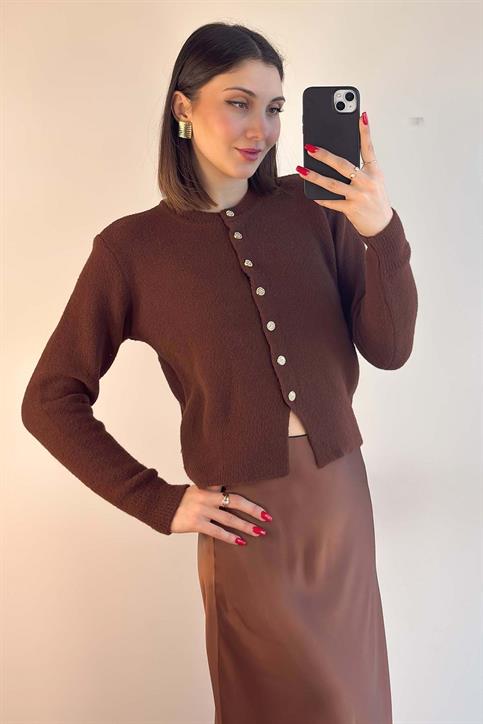 Kahverengi Taş Düğmeli Soft Hırka