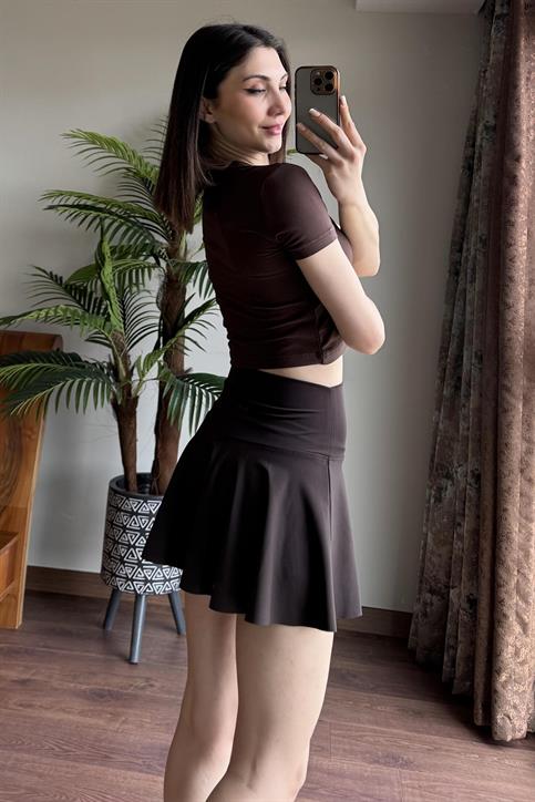 Kahverengi Teddy Nakışlı Crop T Shirt