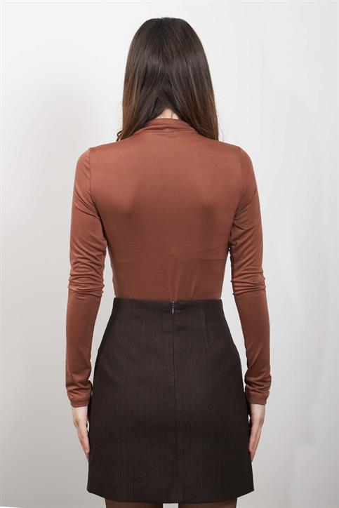 Kahverengi Yan Büzgü Detaylı Bodysuit