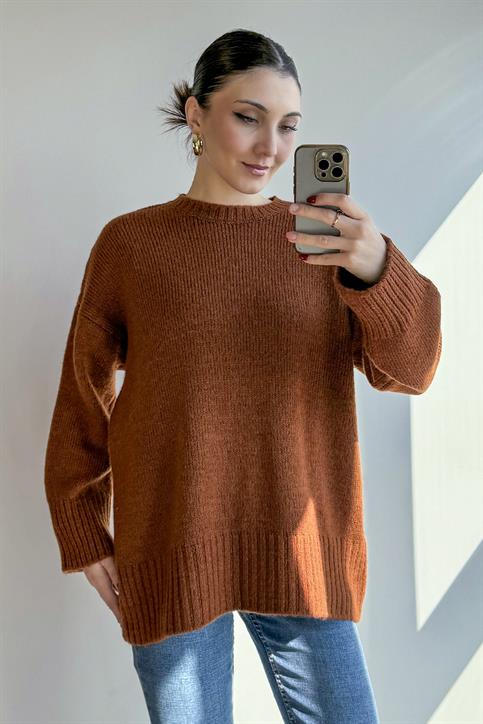Kahverengi Yarım Balıkçı Oversize Kazak