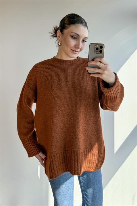 Kahverengi Yarım Balıkçı Oversize Kazak