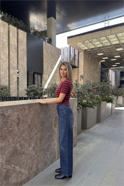 Kırmızı Fitilli Çizgili Triko Top