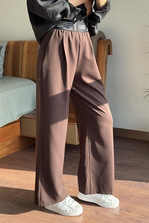 Koyu Kahve Lastik Detaylı Pantolon