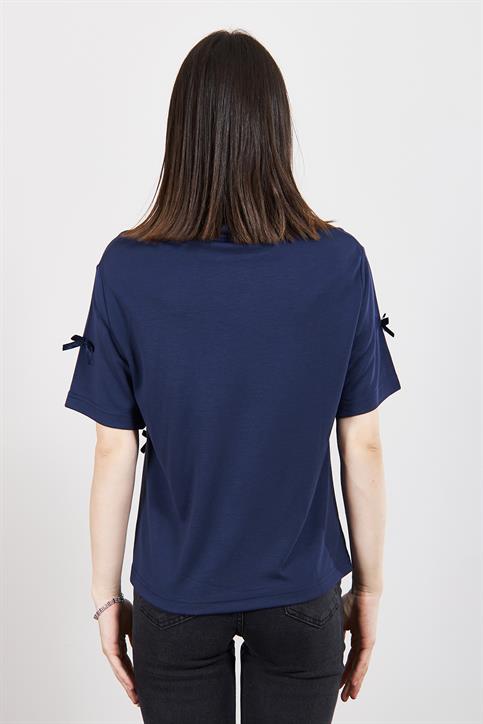 Lacivert Fiyonk Detaylı T Shirt