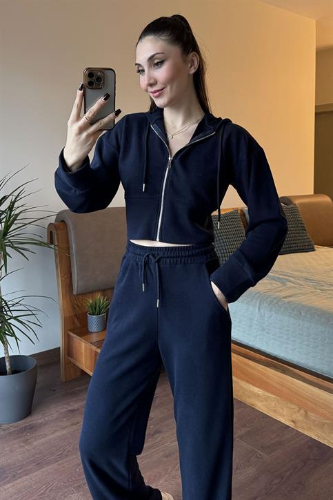 Lacivert Kapüşon Detaylı Crop Ceketli Takım