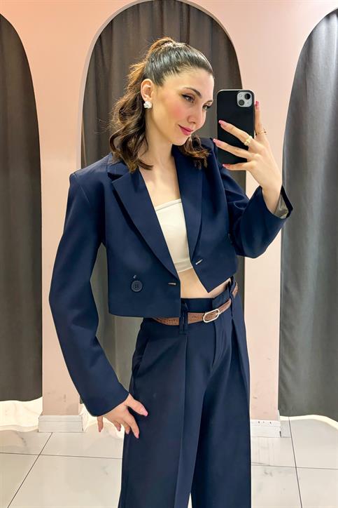 Lacivert Tek Düğmeli Crop Ceket