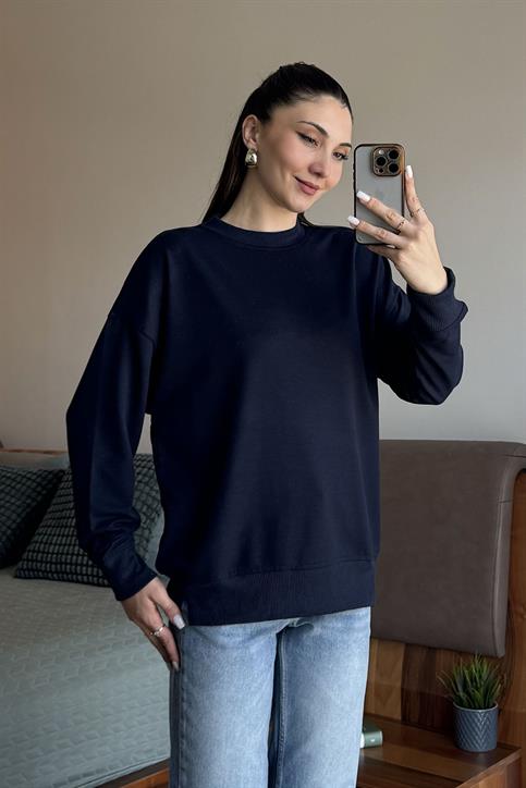 Lacivert Yakası ve Kolları Ribanalı Basic Sweatshirt