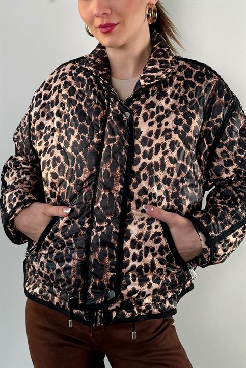 Leopar Desenli Dikiş Detaylı Crop Mont