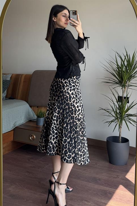 Leopar Desenli Saten Etek