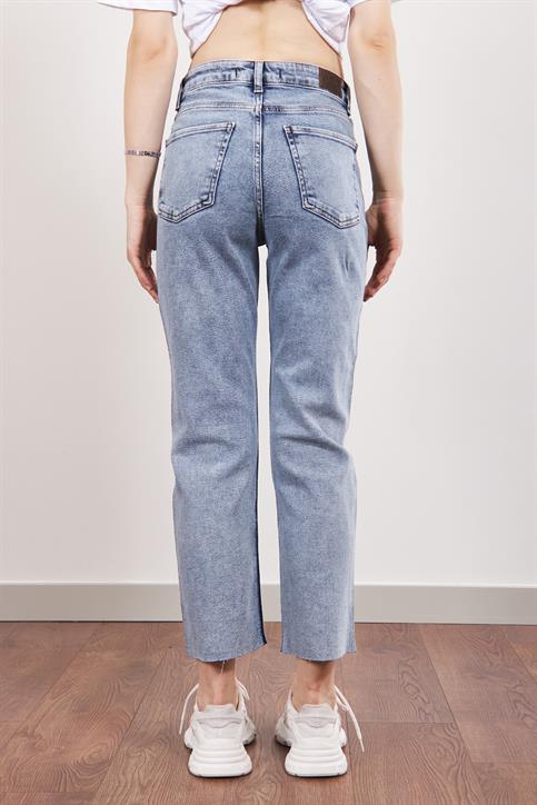 Mavi Serpme Taşlı Mom Fit Jean