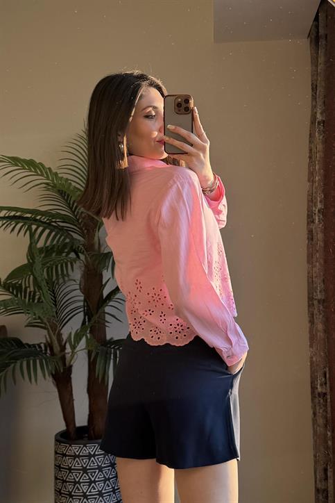 Pembe Alt Kısmı Fisto Detaylı Gömlek