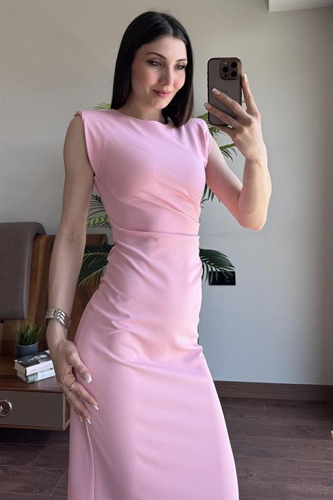 Pembe Bel Büzgülü Vatkalı Elbise