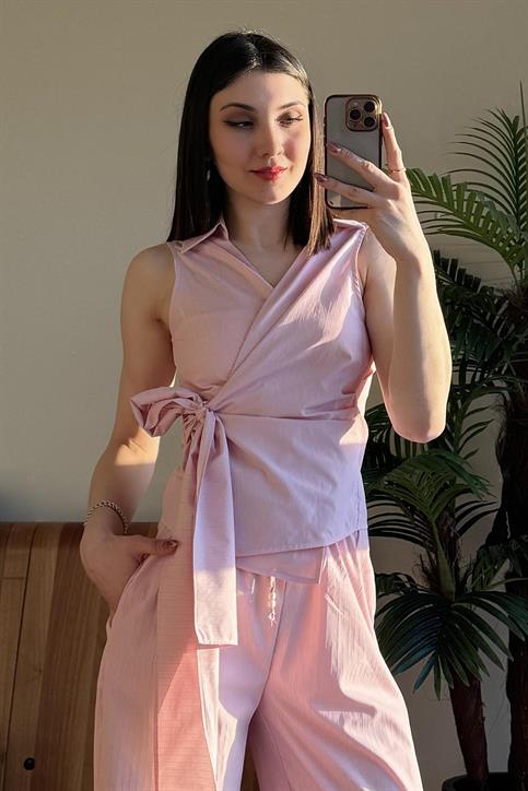 Pembe Çizgli Bağlamalı Bluz