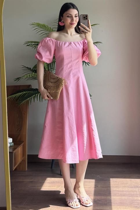 Pembe Dikiş Detaylı Elbise
