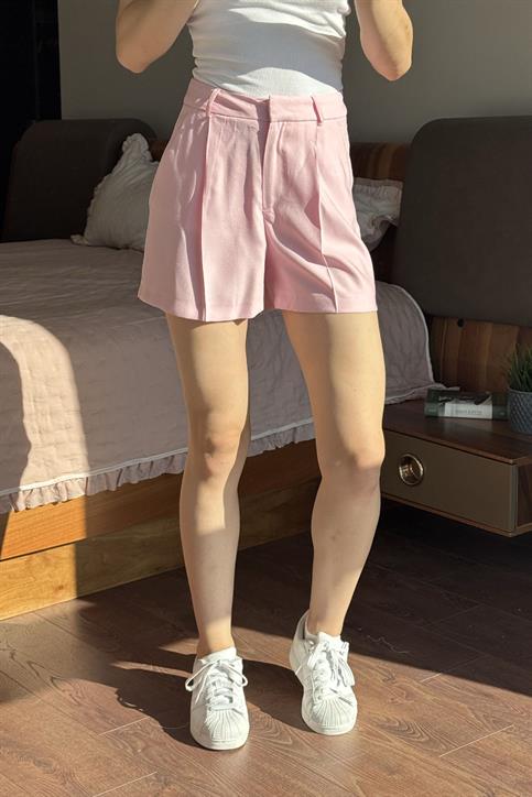 Pembe Şehir Boy Kumaş Şort