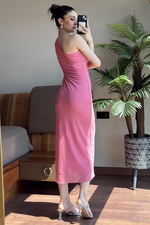 Pembe Tek Omuz Çiçek Detaylı Tül Elbise