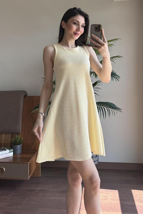 Sarı Çizigli Arkadan Fermuarlı Elbise