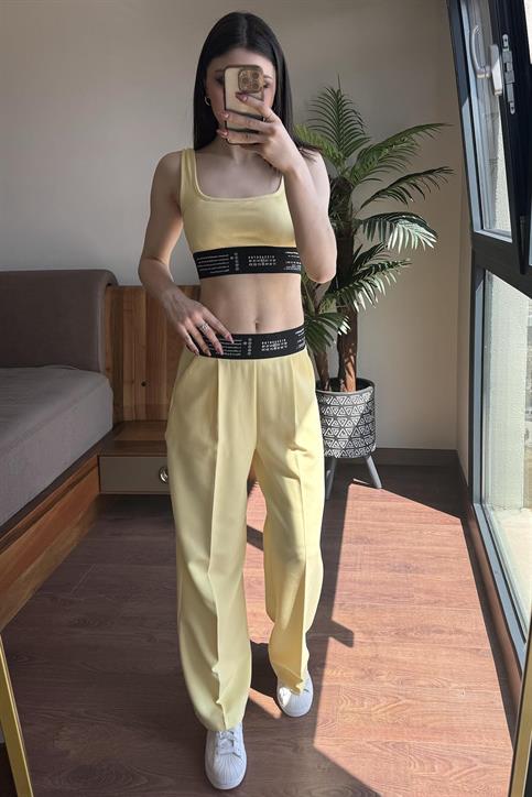Sarı Lastik Detaylı Crop Top Atlet