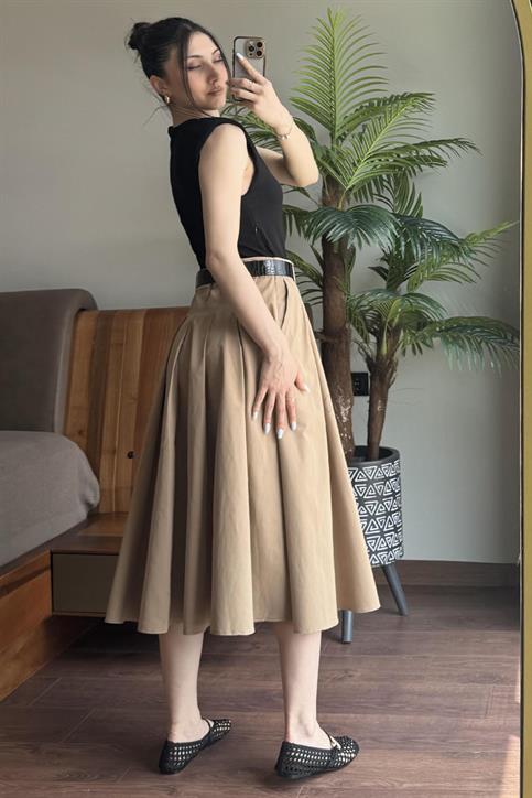 Siyah Altı Volanlı Elbise