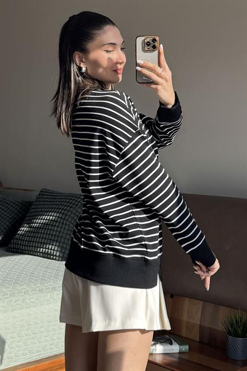 Siyah Bisiklet Yaka Çizgili Sweatshirt