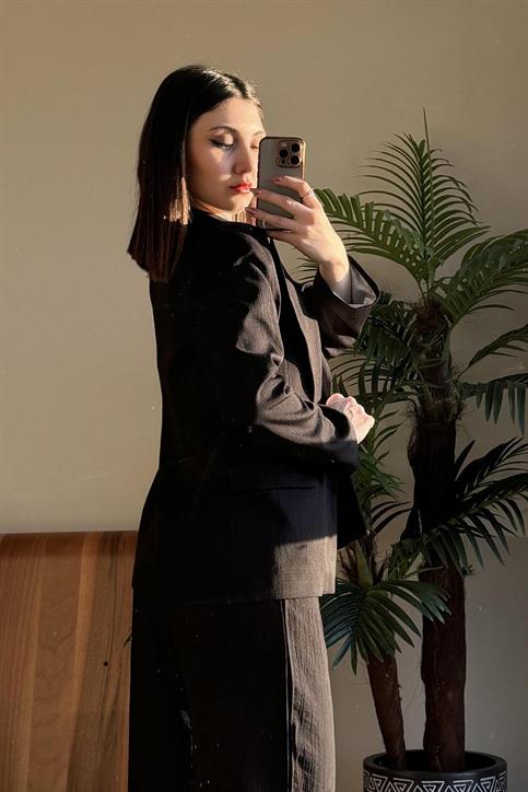 Siyah Çilek Ceket