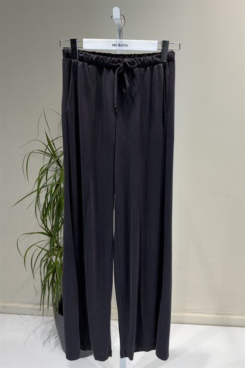 Siyah Crop Pantolon Takım