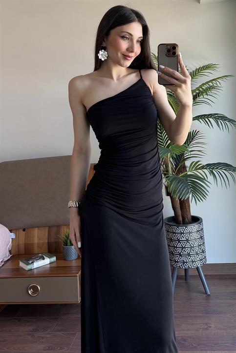 Siyah Drape Detaylı Tek Omuz Elbise