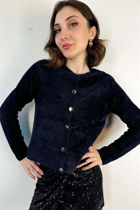 Siyah Düğmeli Yumoş Crop Ceket