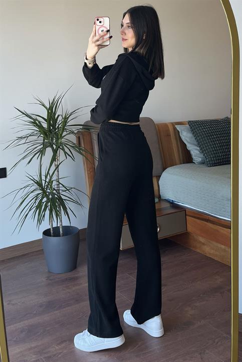 Siyah Kapüşon Detaylı Crop Ceketli Takım