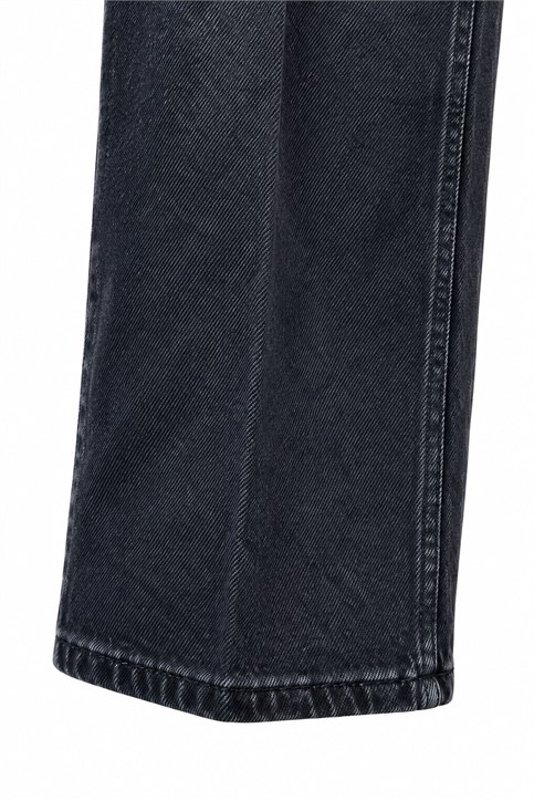 Siyah Kemerli Yüksek Bel Regular Fit Jean