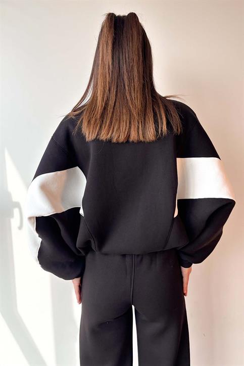 Siyah Kolu Parça Detaylı Üç İplik Şardonlu Fermuarlı Sweatshirt