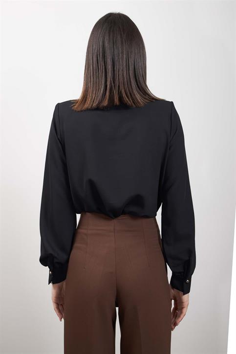 Siyah Kruvaze Yaka Şerit Taşlı Bodysuit